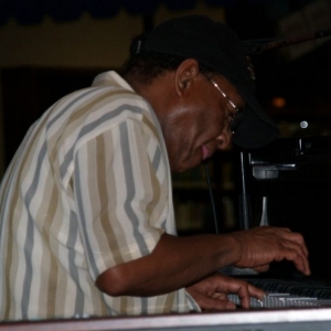 img_1239303620_863_lg